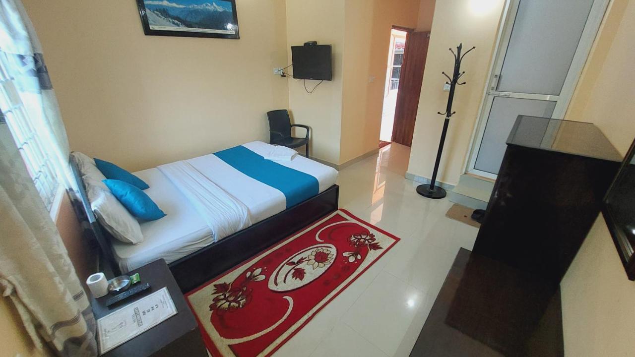 Golden Lake Pokhara Exterior photo