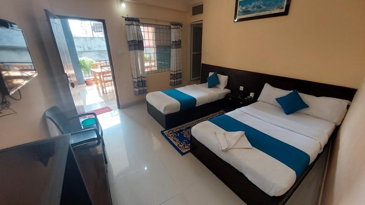 Golden Lake Pokhara Exterior photo