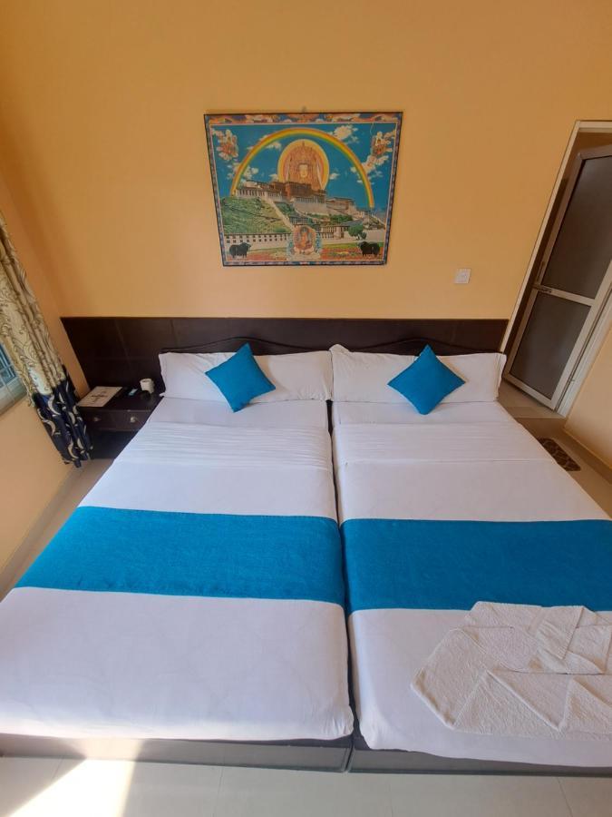 Golden Lake Pokhara Exterior photo